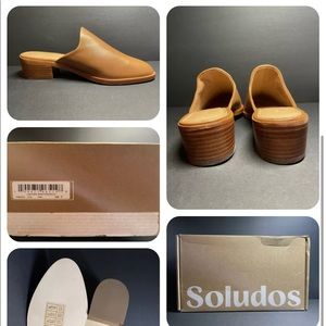 New. I bought the last ones that were left, they were the sample.